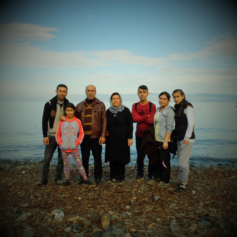 0005Mohamed y Raffa con sus hijos e hijas  Masoud, Silva, Selma, Inois y Haula, son de la ciudad de Hasakah